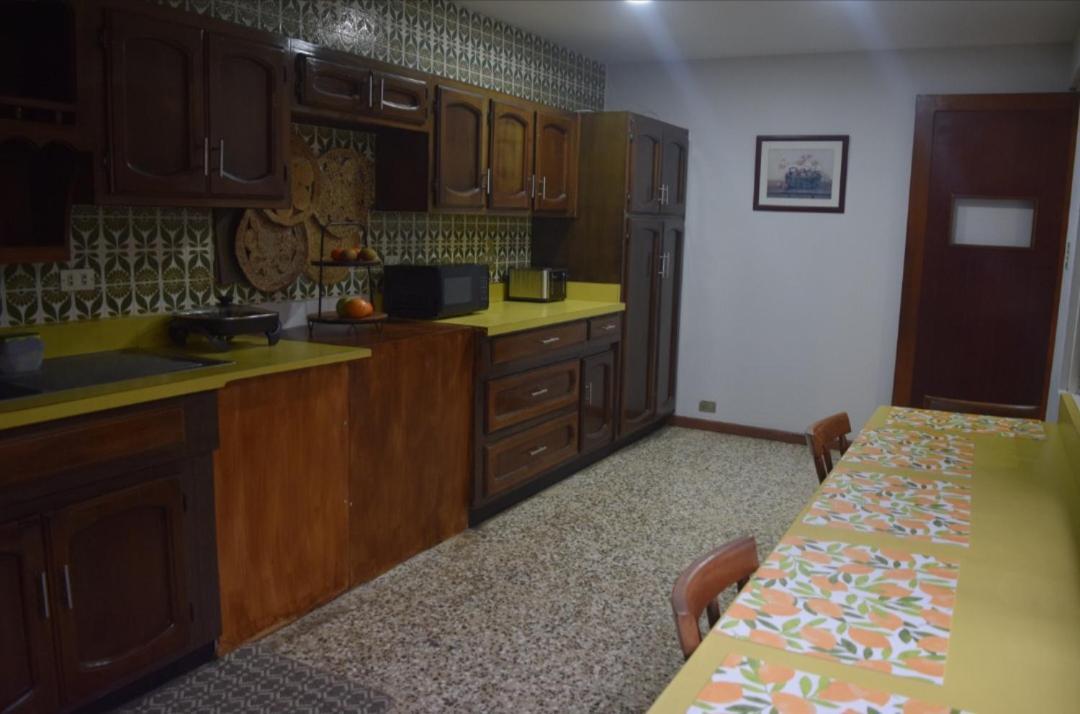 Linda Y Centrica Homestay